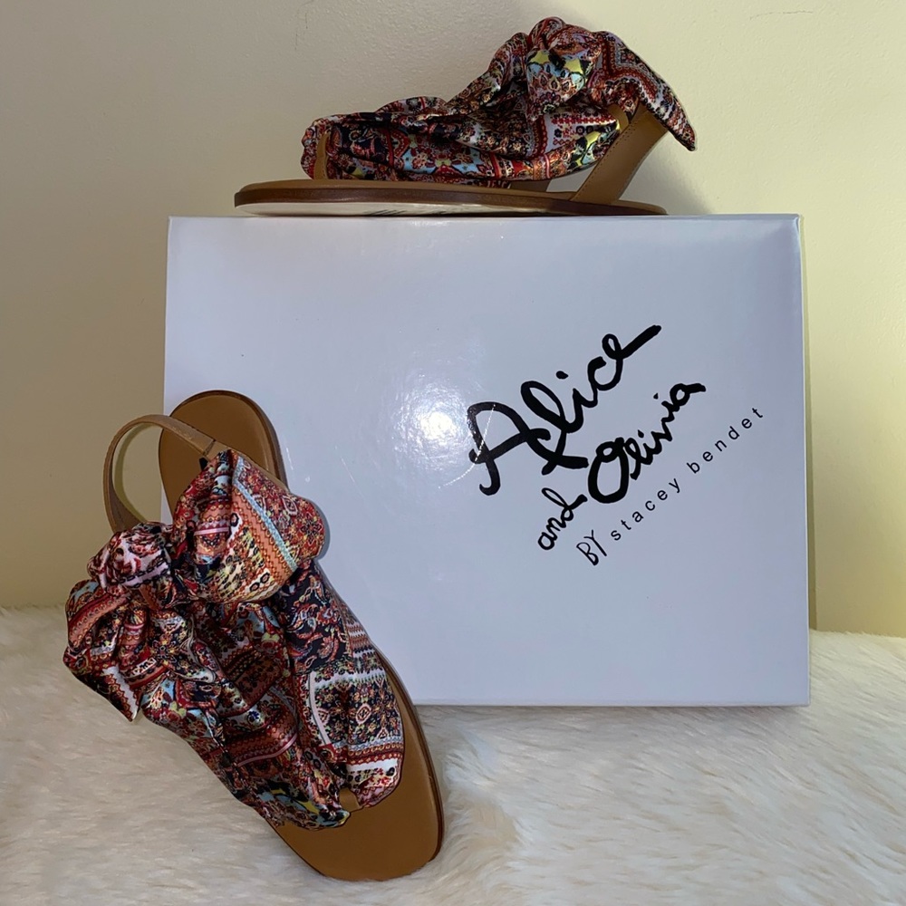 💗 Alice + Olivia Caliea Printed Wrap Sandals, Size 6 Brown